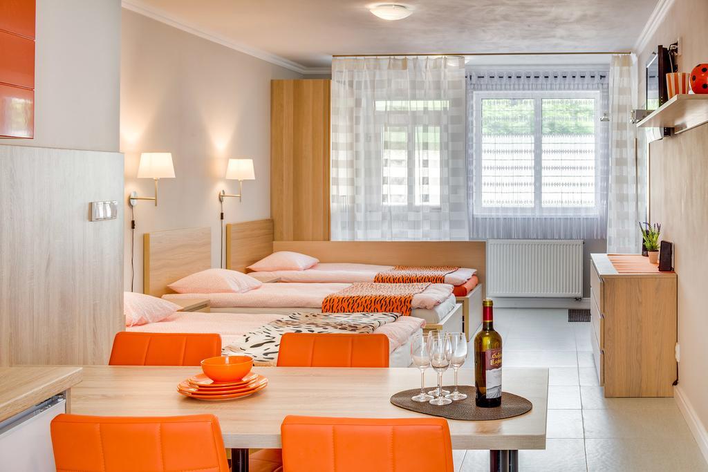 Apartements Studio 964 Libeznice Bagian luar foto