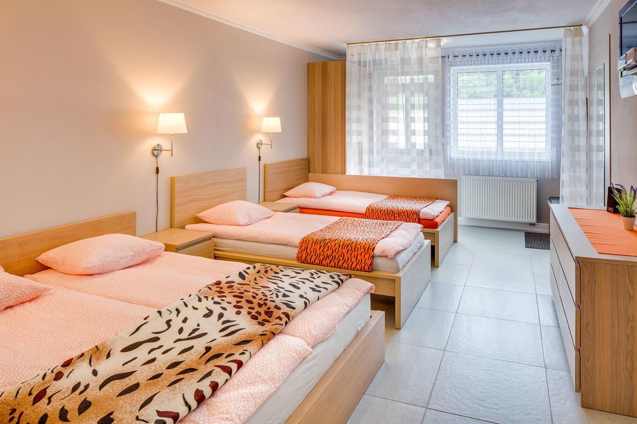 Apartements Studio 964 Libeznice Bagian luar foto